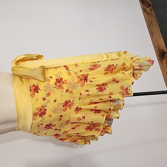 Abercrombie & Fitch 100% Silk Floral Side Closure Skirt Yellow Size 4 - Picture 4 of 14